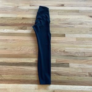 black lululemon leggings